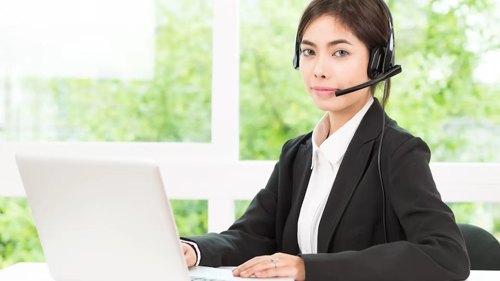 Đội ngũ hỗ trợ khách hàng chuyên nghiệp của 8ket