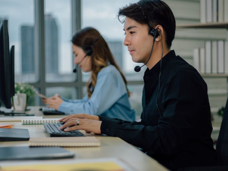 Hình ảnh minh họa hỗ trợ khách hàng 8ket giải đáp thắc mắc